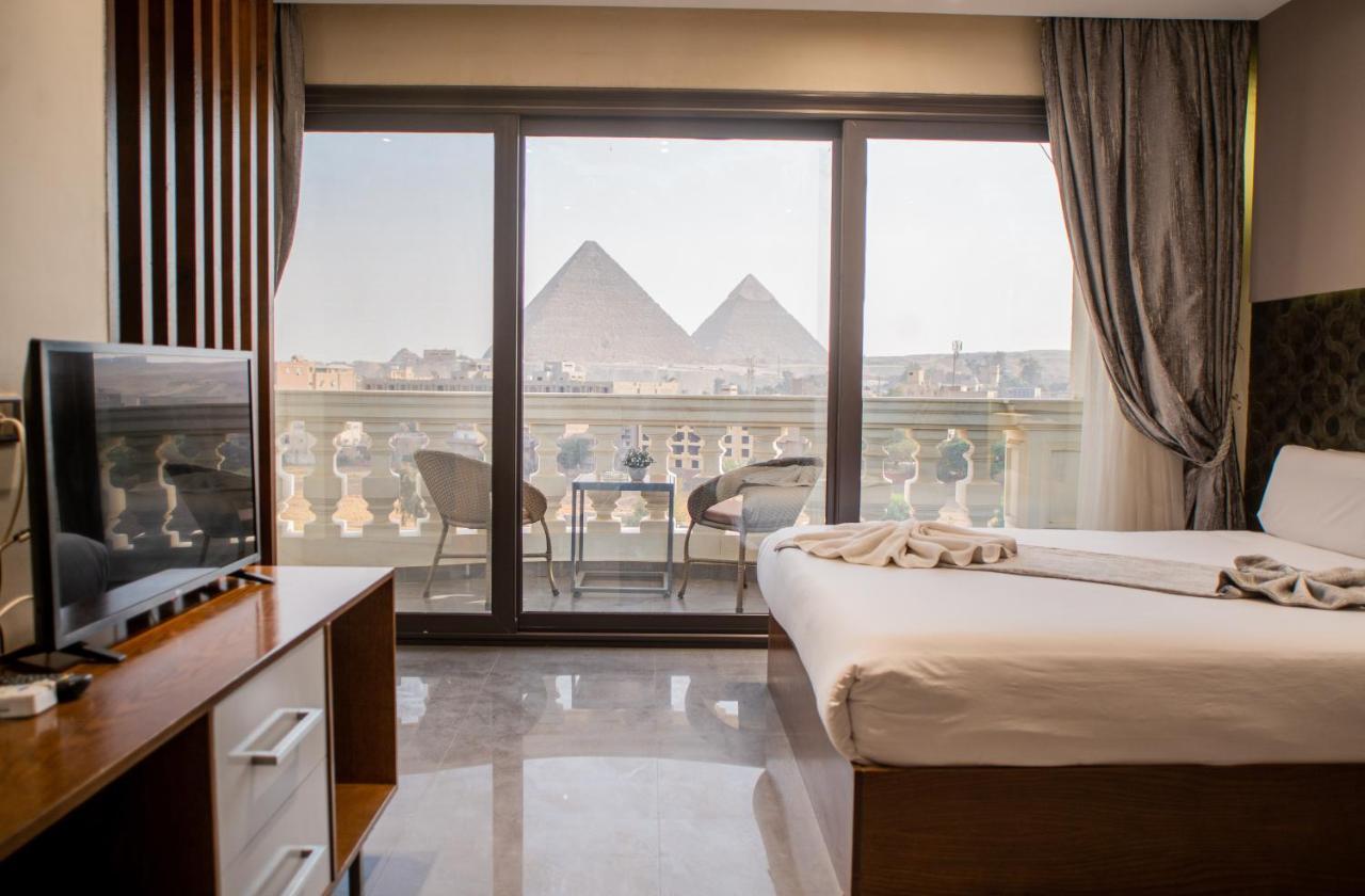 New Pyramids Eyes Cairo