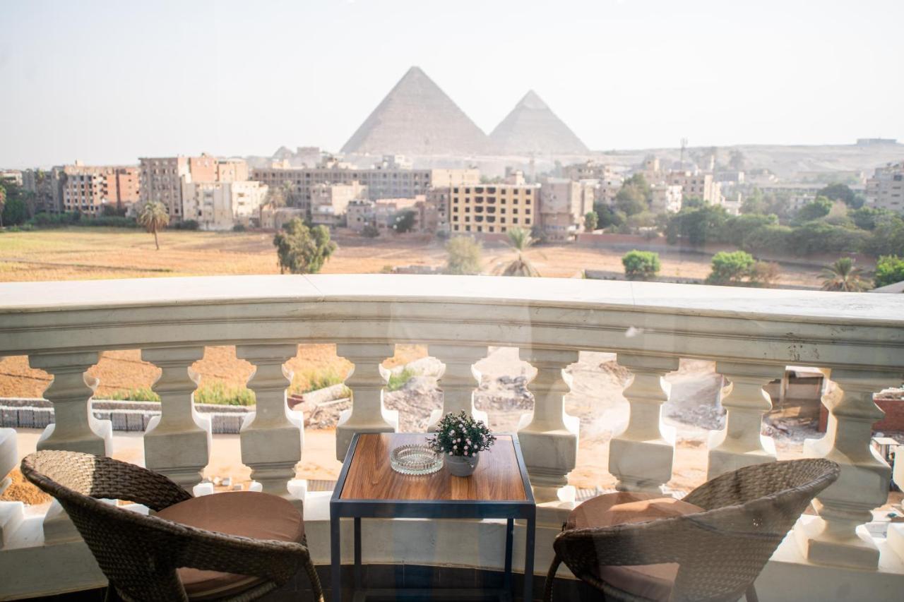 New Pyramids Eyes Cairo