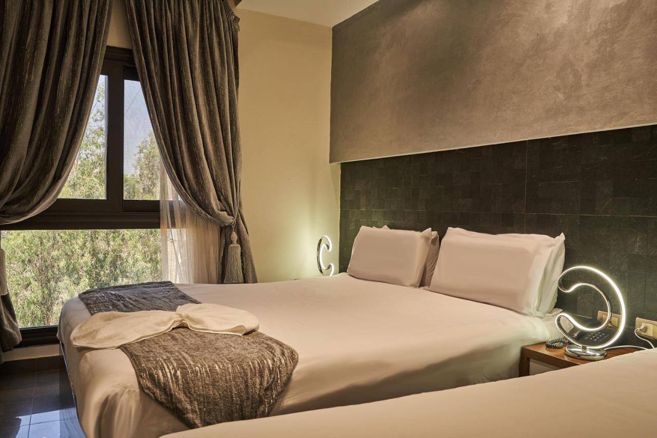 New Pyramids Eyes Hotel
